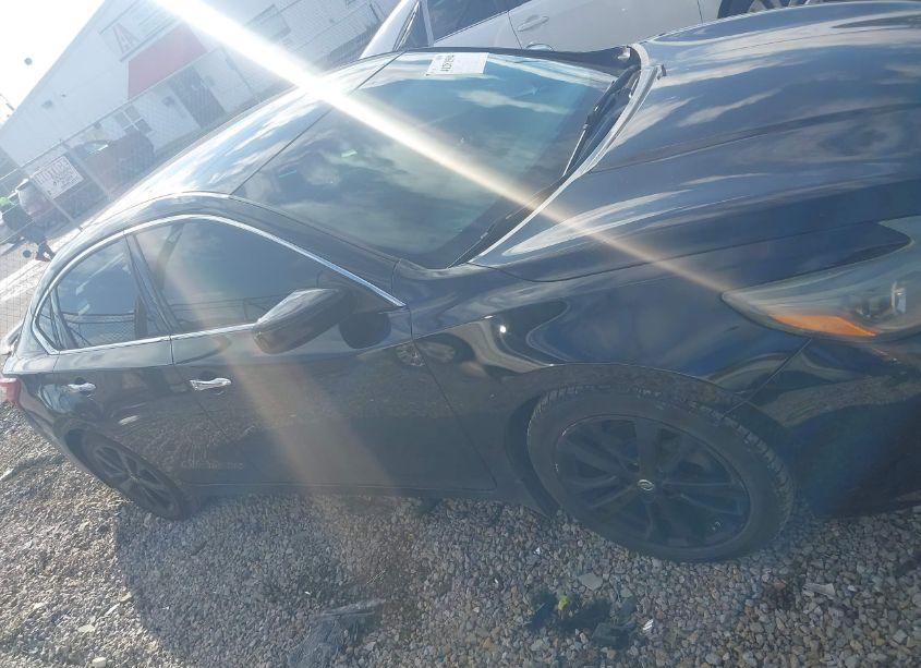 Photo 13 of 2017 Nissan Altima 2.5 SR (VIN 1N4AL3AP7HC229025)