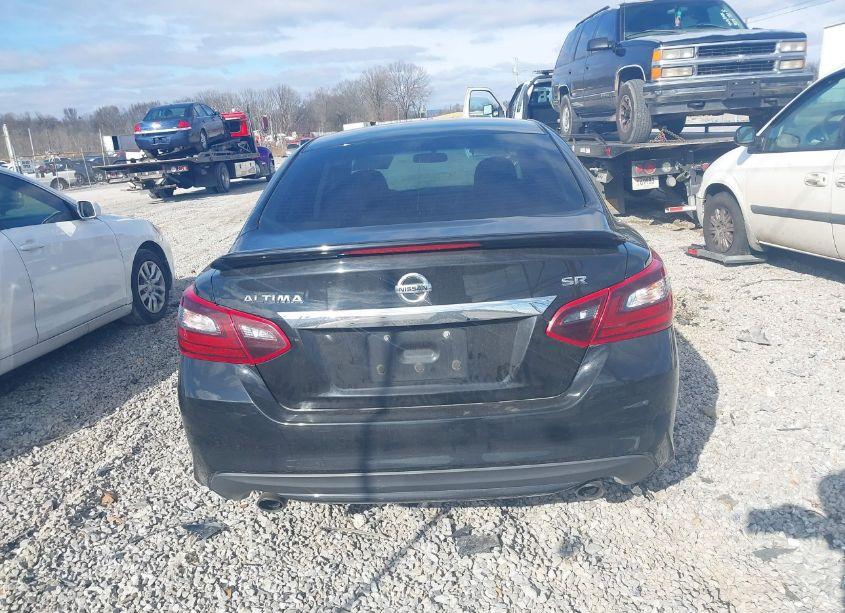 Photo 16 of 2017 Nissan Altima 2.5 SR (VIN 1N4AL3AP7HC229025)