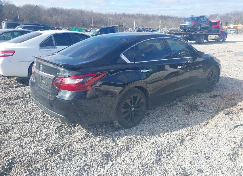 Photo 4 of 2017 Nissan Altima 2.5 SR (VIN 1N4AL3AP7HC229025)