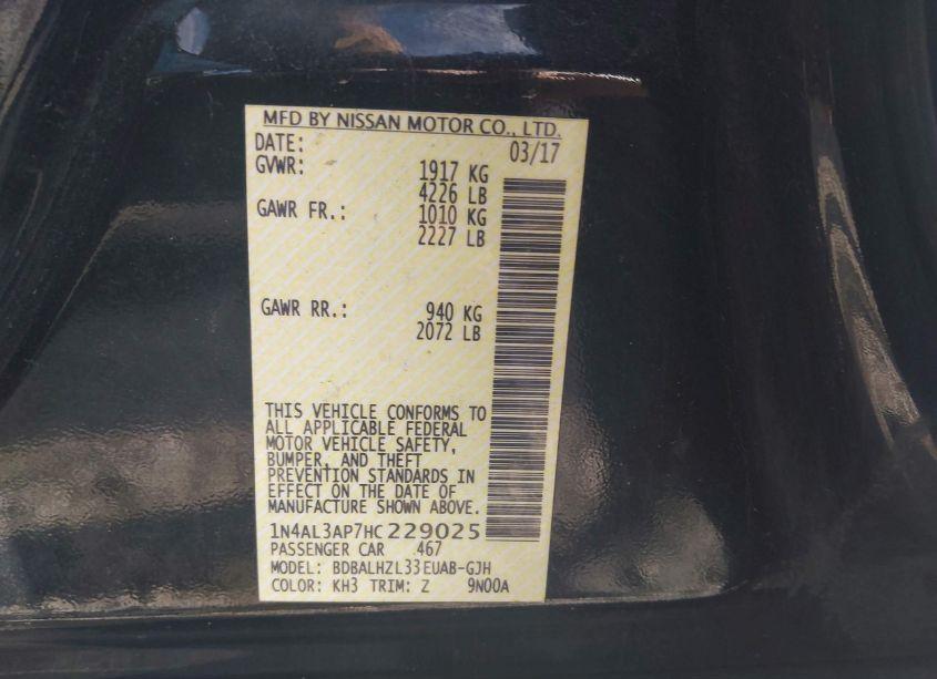 Photo 9 of 2017 Nissan Altima 2.5 SR (VIN 1N4AL3AP7HC229025)