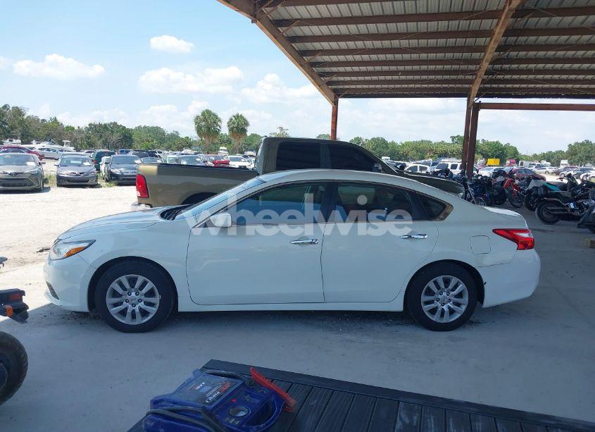 Photo 14 of 2017 Nissan Altima 2.5 S (VIN 1N4AL3AP7HC229414)