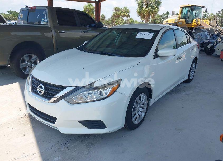 Photo 2 of 2017 Nissan Altima 2.5 S (VIN 1N4AL3AP7HC229414)