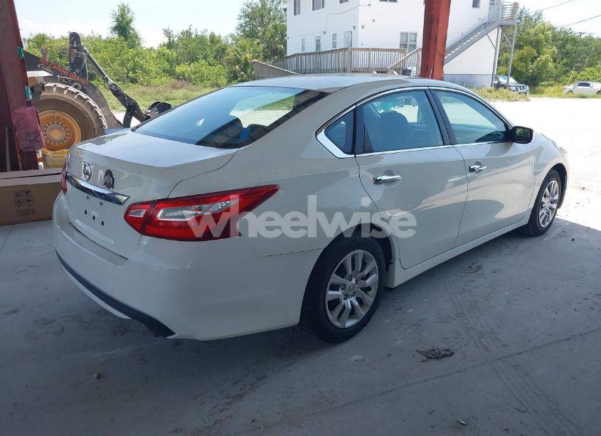 Photo 4 of 2017 Nissan Altima 2.5 S (VIN 1N4AL3AP7HC229414)