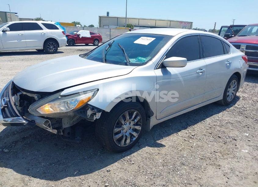 Photo 2 of 2017 Nissan Altima 2.5 S (VIN 1N4AL3AP7HC241157)