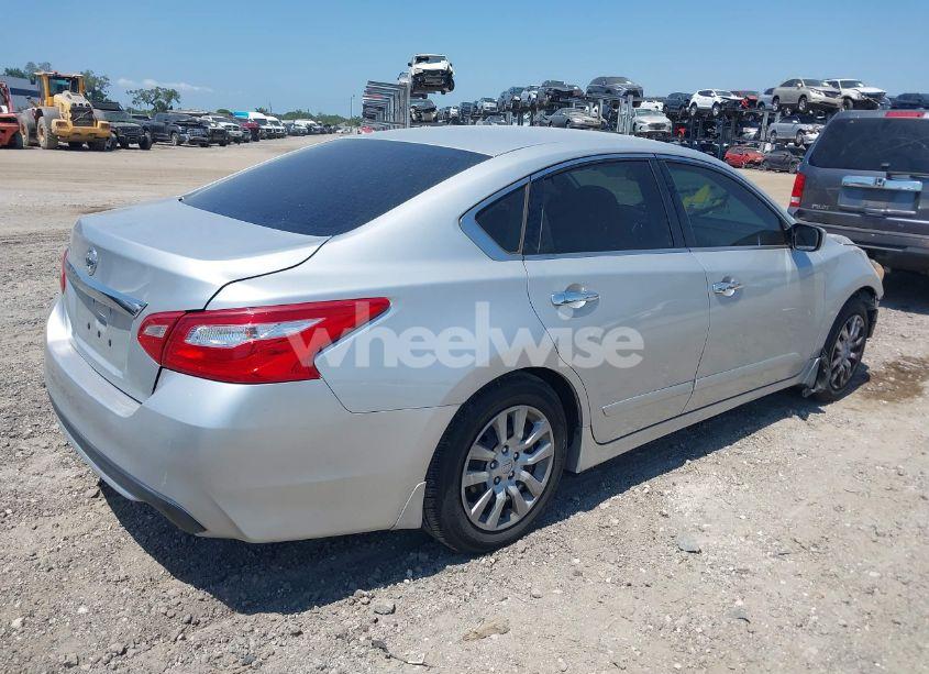 Photo 4 of 2017 Nissan Altima 2.5 S (VIN 1N4AL3AP7HC241157)