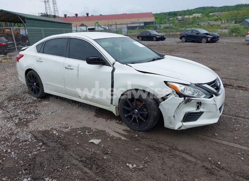 2017 Nissan Altima 2.5 S (VIN 1N4AL3AP7HC242034) main photo