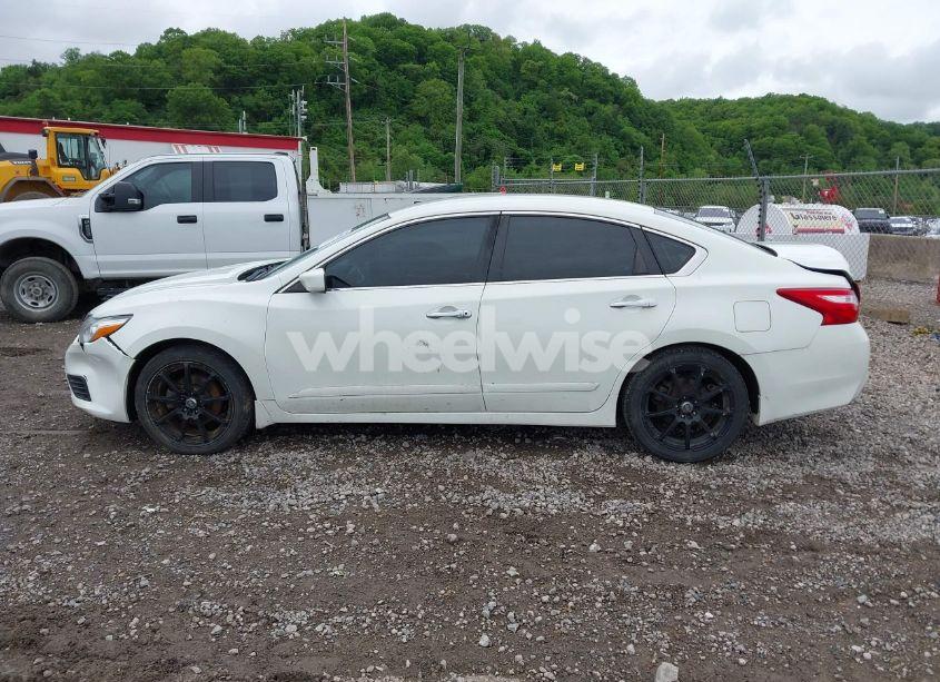 Photo 14 of 2017 Nissan Altima 2.5 S (VIN 1N4AL3AP7HC242034)