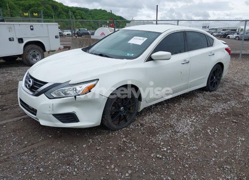 Photo 2 of 2017 Nissan Altima 2.5 S (VIN 1N4AL3AP7HC242034)