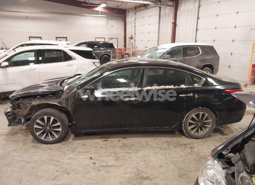 Photo 14 of 2017 Nissan Altima 2.5 SV (VIN 1N4AL3AP7HC250442)