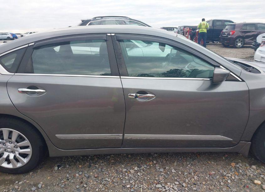 Photo 13 of 2017 Nissan Altima 2.5 S (VIN 1N4AL3AP7HC253275)