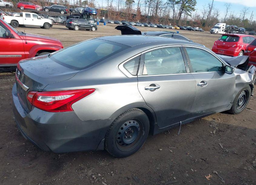 Photo 13 of 2017 Nissan Altima 2.5 S (VIN 1N4AL3AP7HC256953)