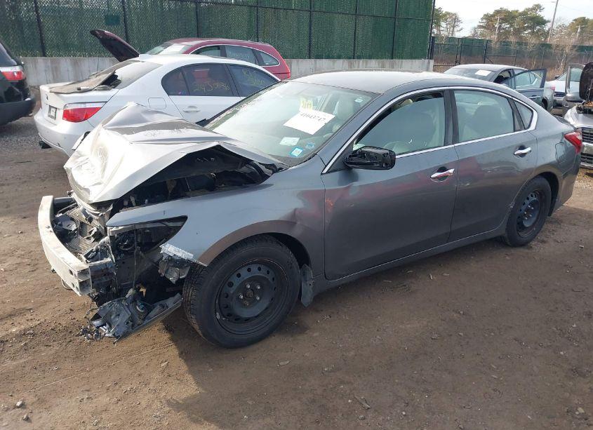 Photo 2 of 2017 Nissan Altima 2.5 S (VIN 1N4AL3AP7HC256953)