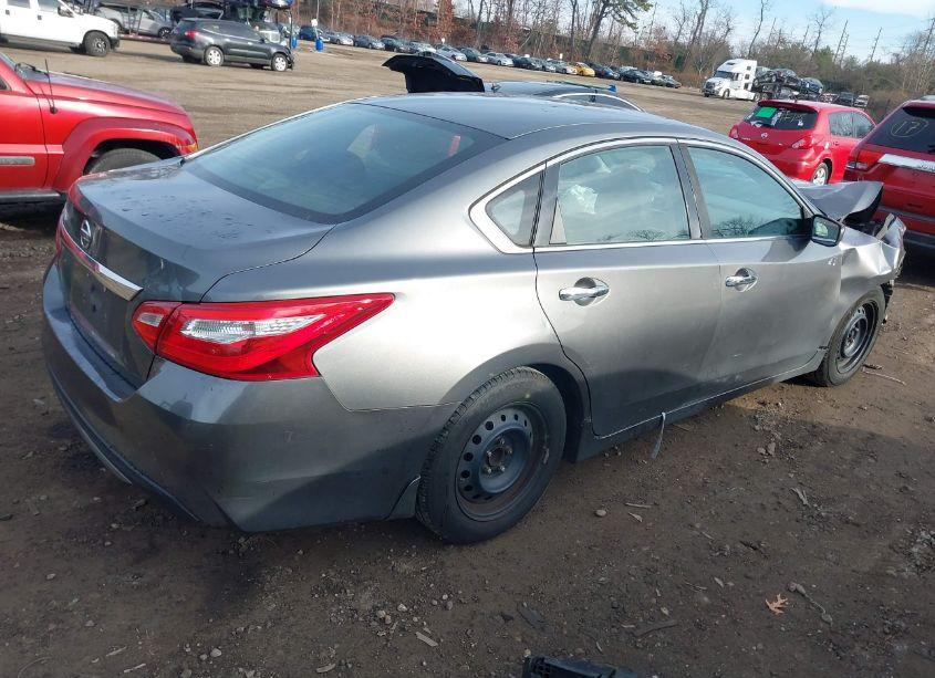 Photo 4 of 2017 Nissan Altima 2.5 S (VIN 1N4AL3AP7HC256953)