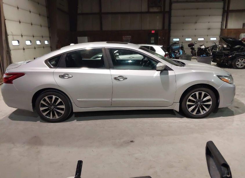 Photo 13 of 2017 Nissan Altima 2.5 SV (VIN 1N4AL3AP7HC257293)