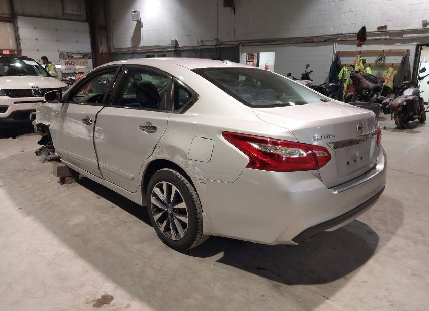 Photo 3 of 2017 Nissan Altima 2.5 SV (VIN 1N4AL3AP7HC257293)