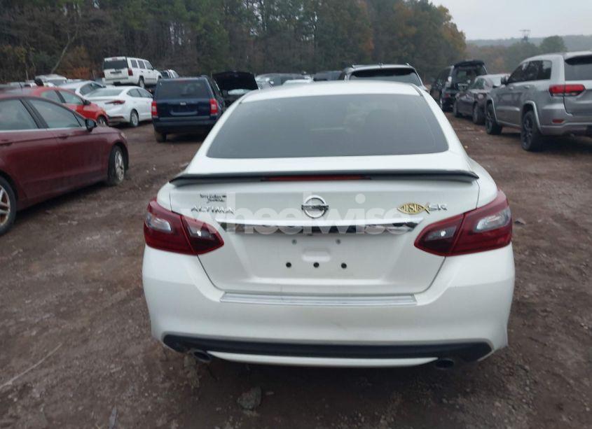 Photo 15 of 2017 Nissan Altima 2.5 SR (VIN 1N4AL3AP7HC263627)