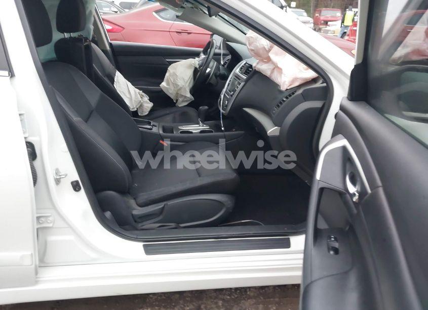 Photo 5 of 2017 Nissan Altima 2.5 SR (VIN 1N4AL3AP7HC263627)