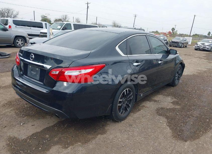 Photo 4 of 2017 Nissan Altima 2.5 S (VIN 1N4AL3AP7HC273333)