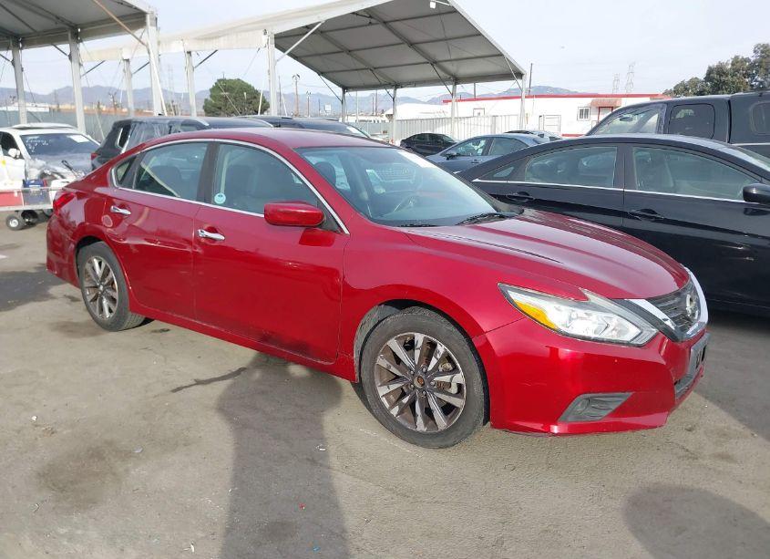 2017 Nissan Altima 2.5 SV (VIN 1N4AL3AP7HC276281) main photo