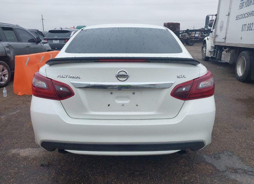 Photo 16 of 2017 Nissan Altima 2.5 SR (VIN 1N4AL3AP7HC282968)
