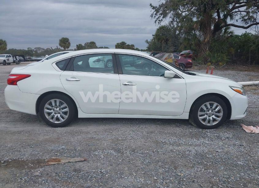 Photo 13 of 2017 Nissan Altima 2.5 S (VIN 1N4AL3AP7HC284896)