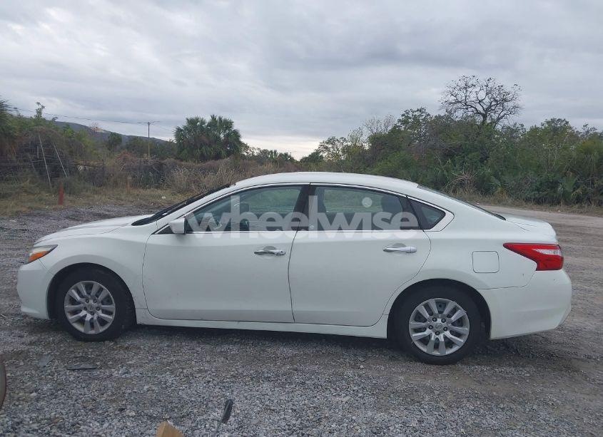 Photo 14 of 2017 Nissan Altima 2.5 S (VIN 1N4AL3AP7HC284896)