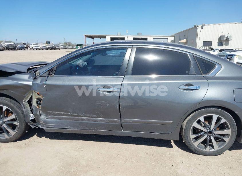 Photo 14 of 2017 Nissan Altima 2.5 SR (VIN 1N4AL3AP7HC294683)