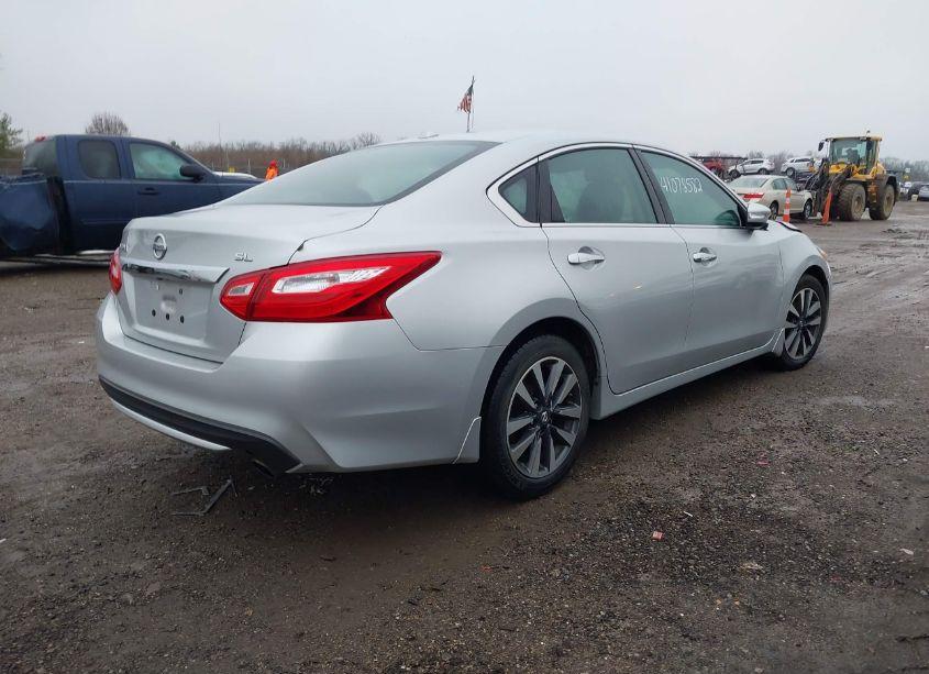 Photo 4 of 2017 Nissan Altima 2.5 SL (VIN 1N4AL3AP7HC295817)