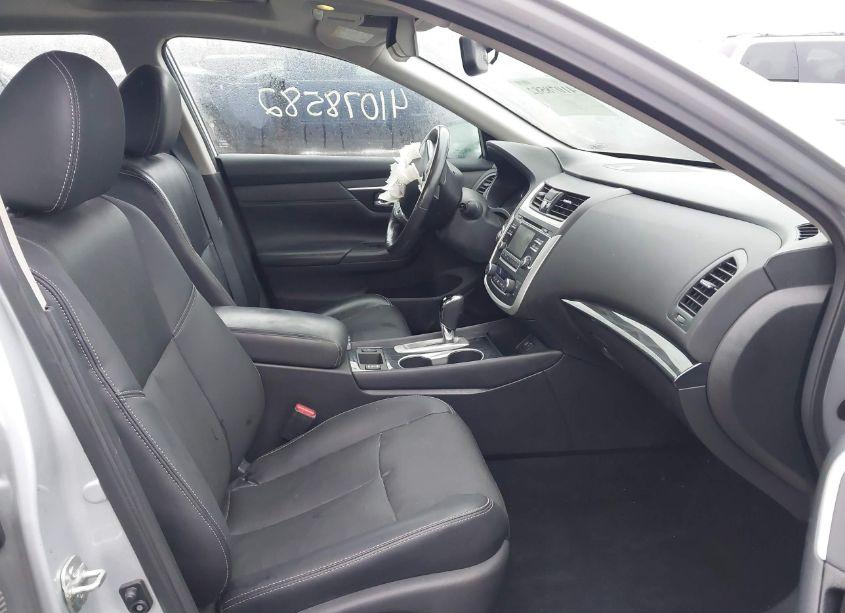 Photo 5 of 2017 Nissan Altima 2.5 SL (VIN 1N4AL3AP7HC295817)