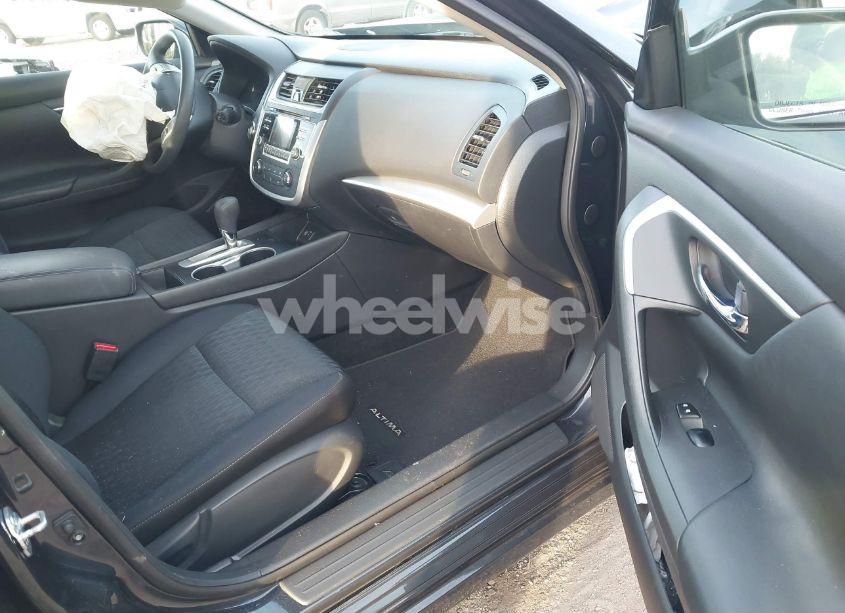 Photo 5 of 2017 Nissan Altima 2.5 S (VIN 1N4AL3AP7HC298121)