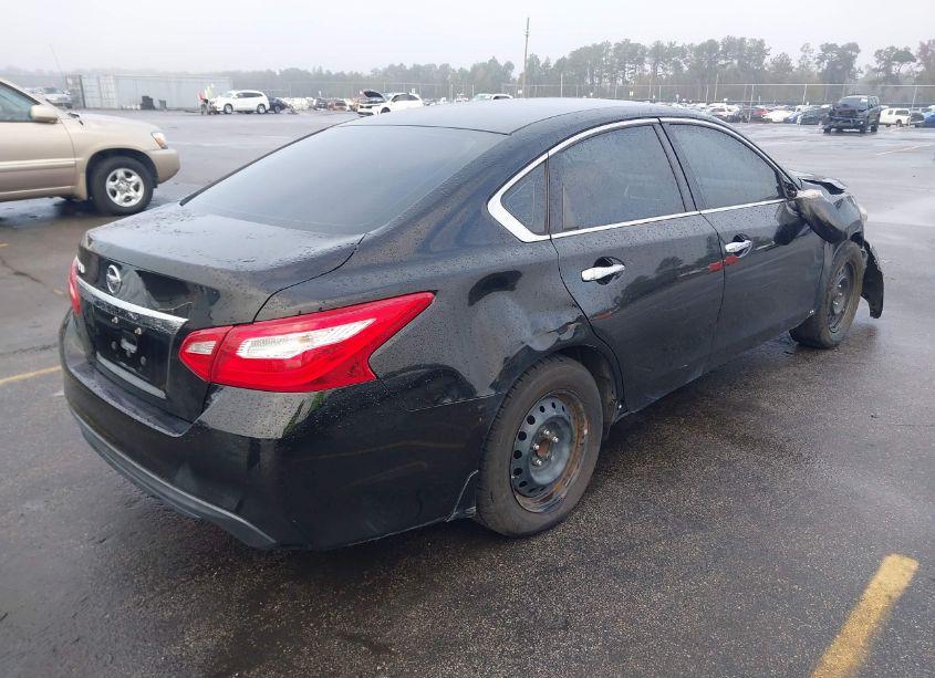 Photo 4 of 2017 Nissan Altima 2.5 S (VIN 1N4AL3AP7HC474598)