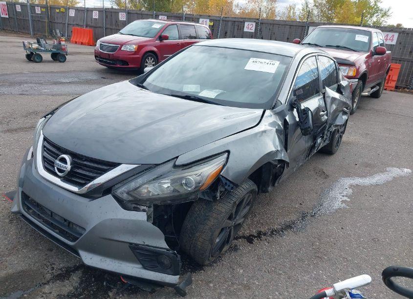 Photo 2 of 2017 Nissan Altima 2.5 SR (VIN 1N4AL3AP7HC480689)