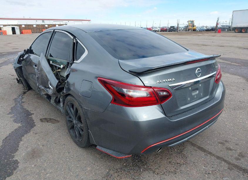 Photo 3 of 2017 Nissan Altima 2.5 SR (VIN 1N4AL3AP7HC480689)