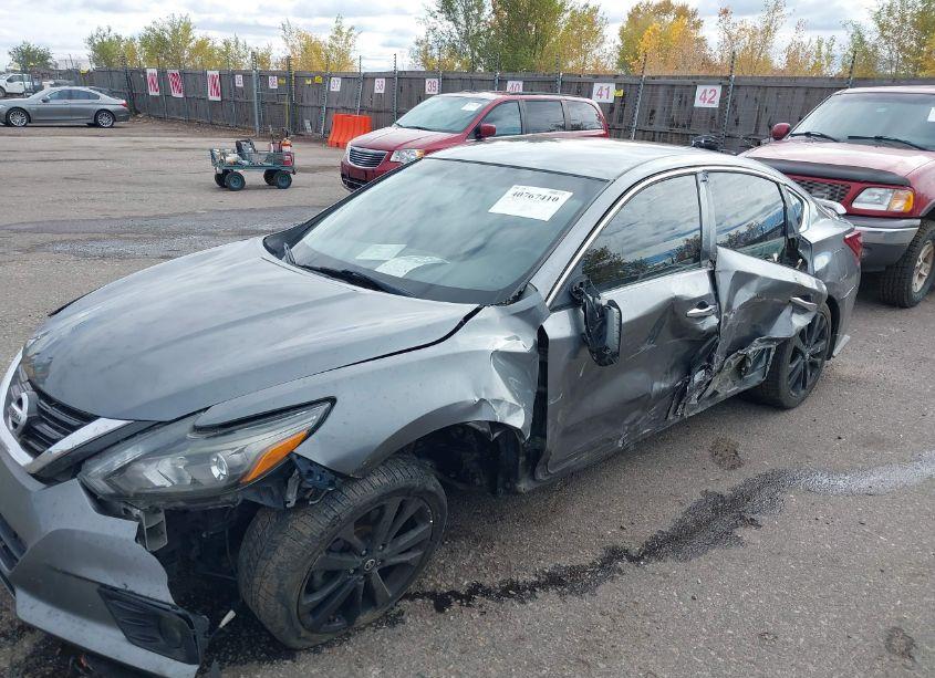 Photo 6 of 2017 Nissan Altima 2.5 SR (VIN 1N4AL3AP7HC480689)