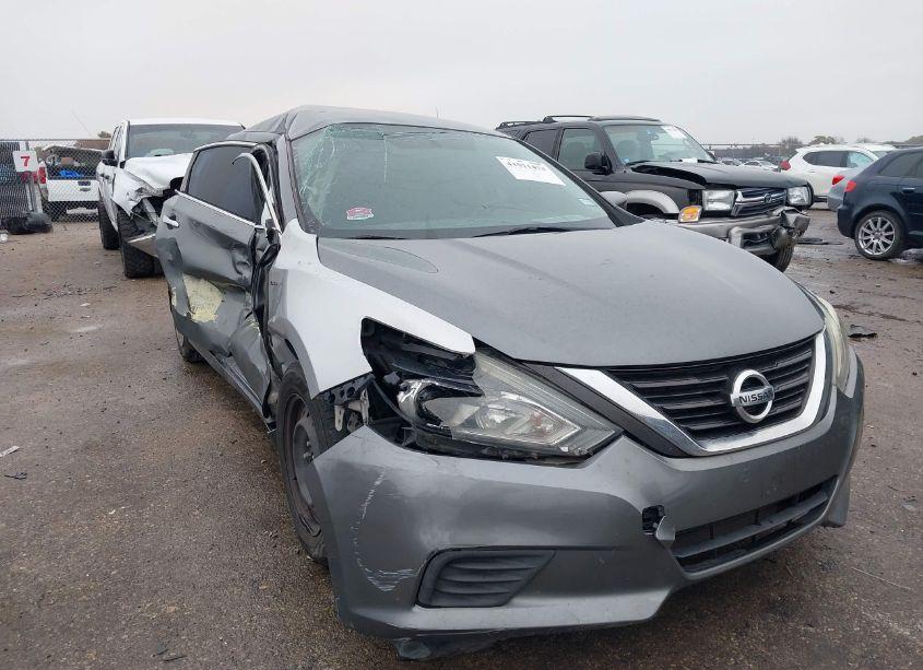 2017 Nissan Altima 2.5 S (VIN 1N4AL3AP7HN326908) main photo