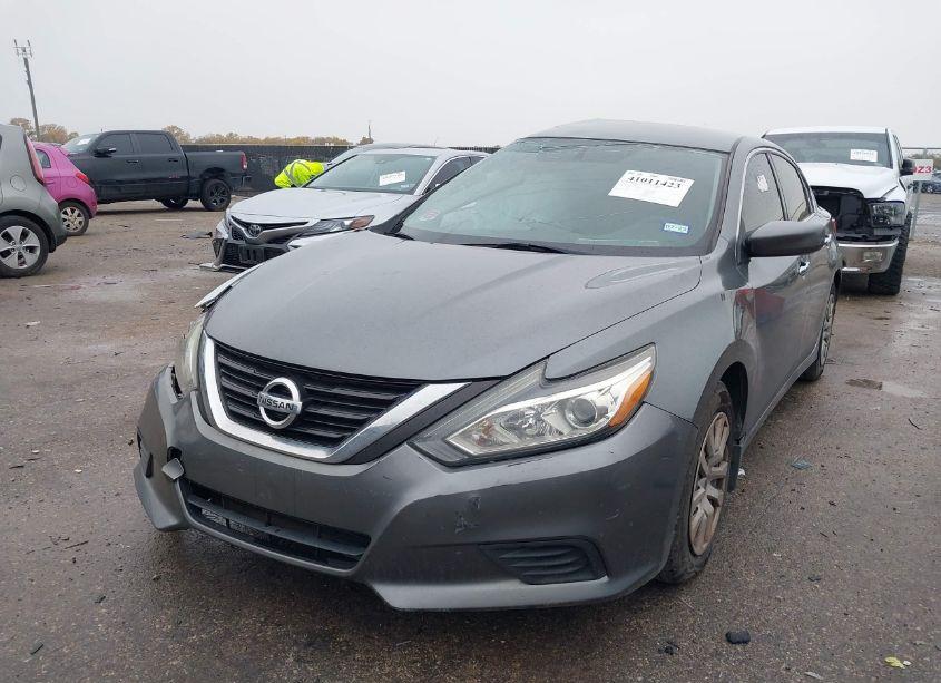 Photo 2 of 2017 Nissan Altima 2.5 S (VIN 1N4AL3AP7HN326908)