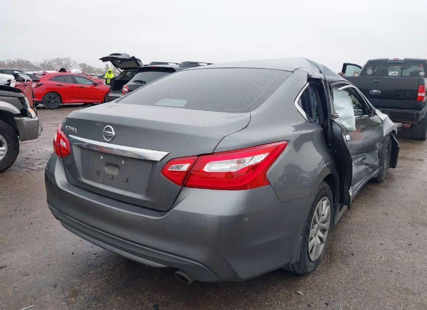 Photo 4 of 2017 Nissan Altima 2.5 S (VIN 1N4AL3AP7HN326908)