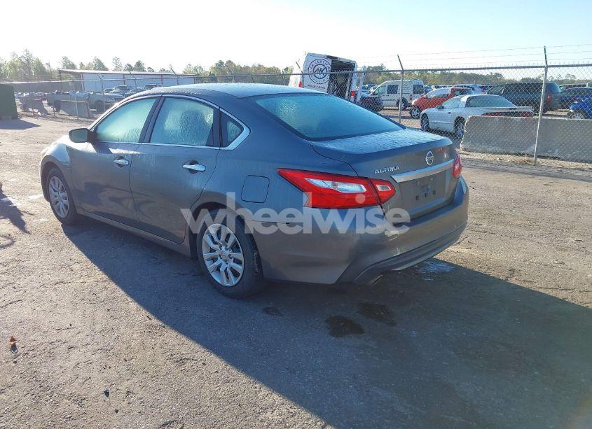 Photo 3 of 2017 Nissan Altima 2.5 S (VIN 1N4AL3AP7HN337553)