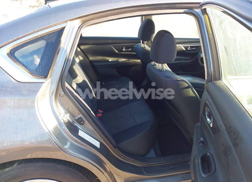 Photo 8 of 2017 Nissan Altima 2.5 S (VIN 1N4AL3AP7HN337553)