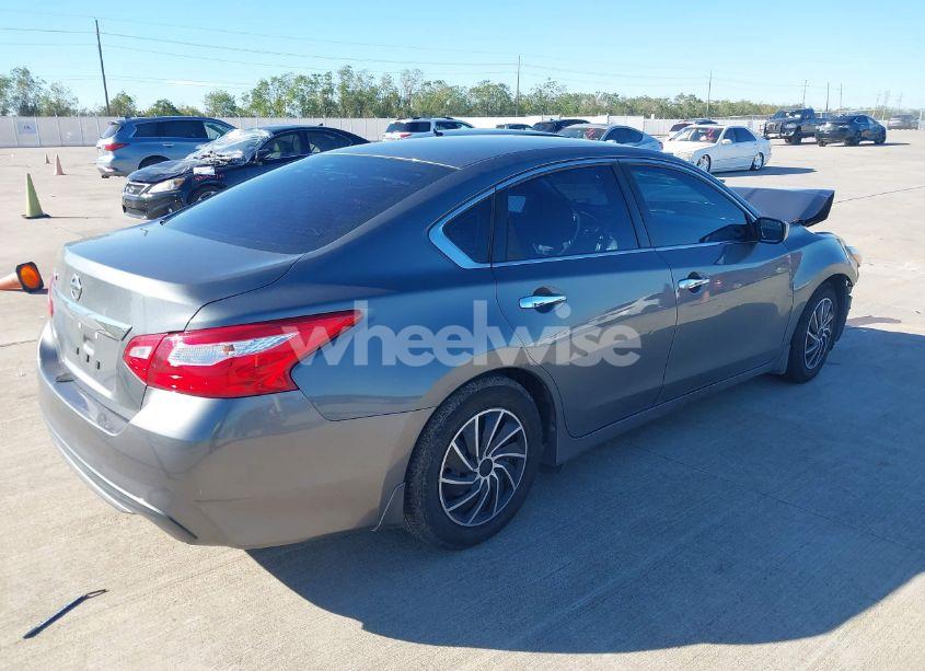 Photo 4 of 2017 Nissan Altima 2.5 S (VIN 1N4AL3AP7HN340713)