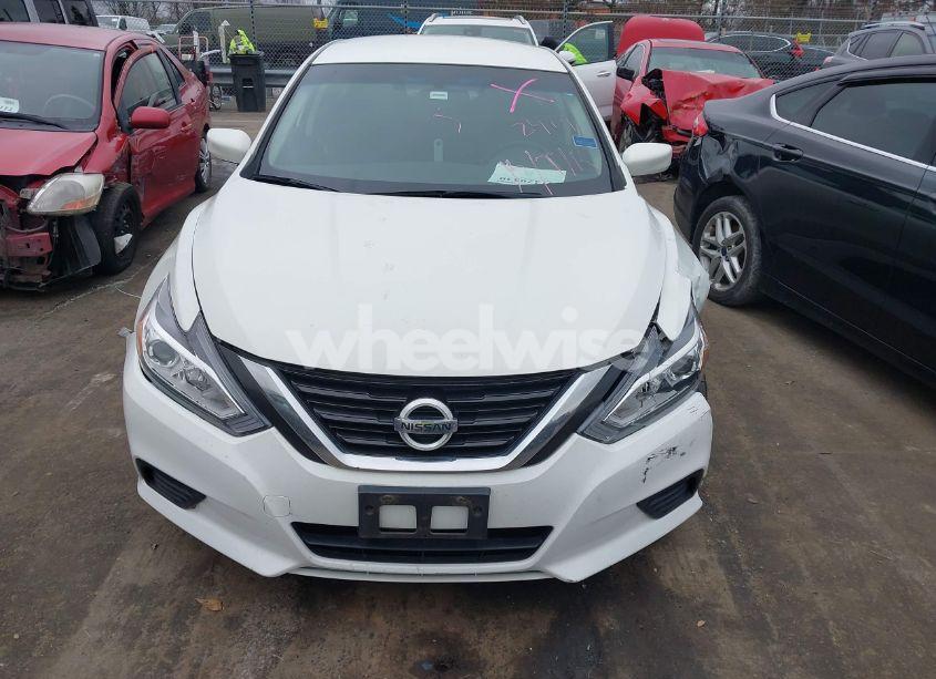 Photo 12 of 2017 Nissan Altima 2.5 S (VIN 1N4AL3AP7HN342414)