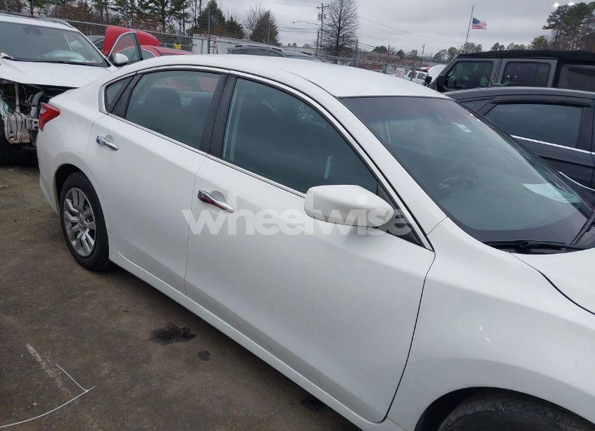 Photo 13 of 2017 Nissan Altima 2.5 S (VIN 1N4AL3AP7HN342414)