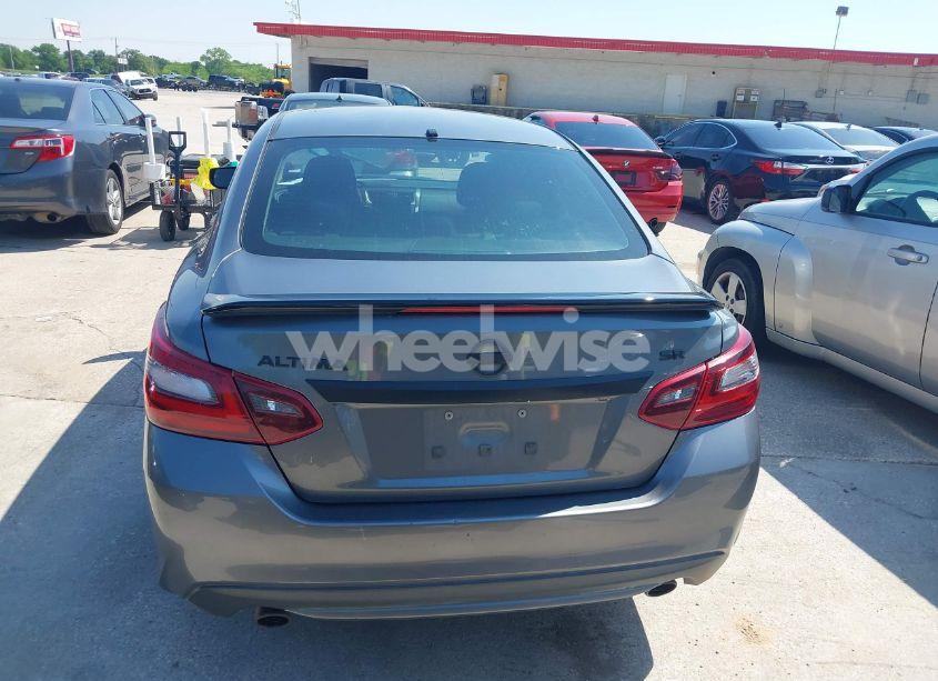 Photo 16 of 2017 Nissan Altima 2.5 SR (VIN 1N4AL3AP7HN345376)