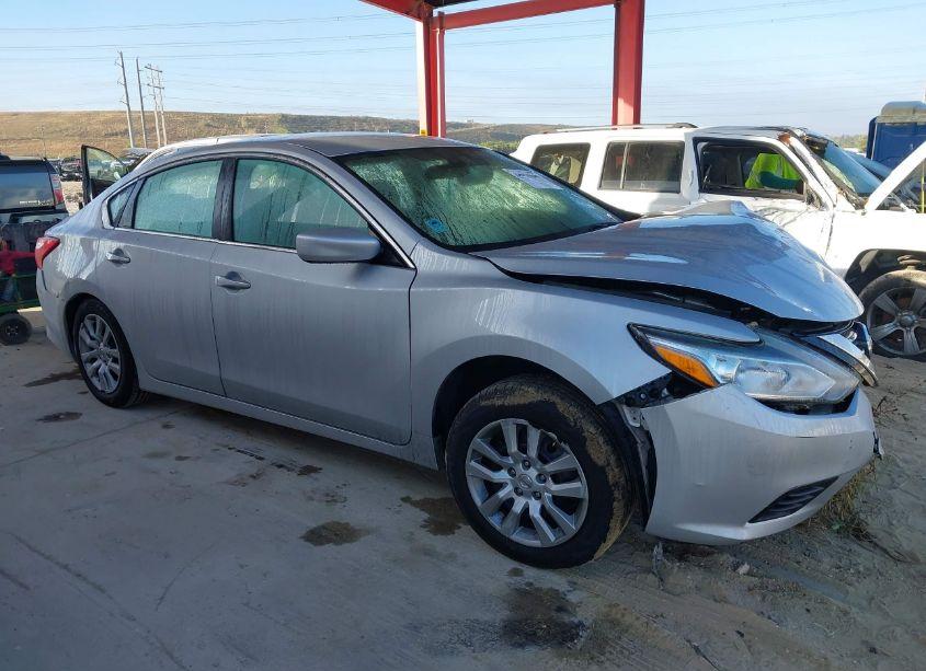 Photo 13 of 2017 Nissan Altima 2.5 S (VIN 1N4AL3AP7HN350979)