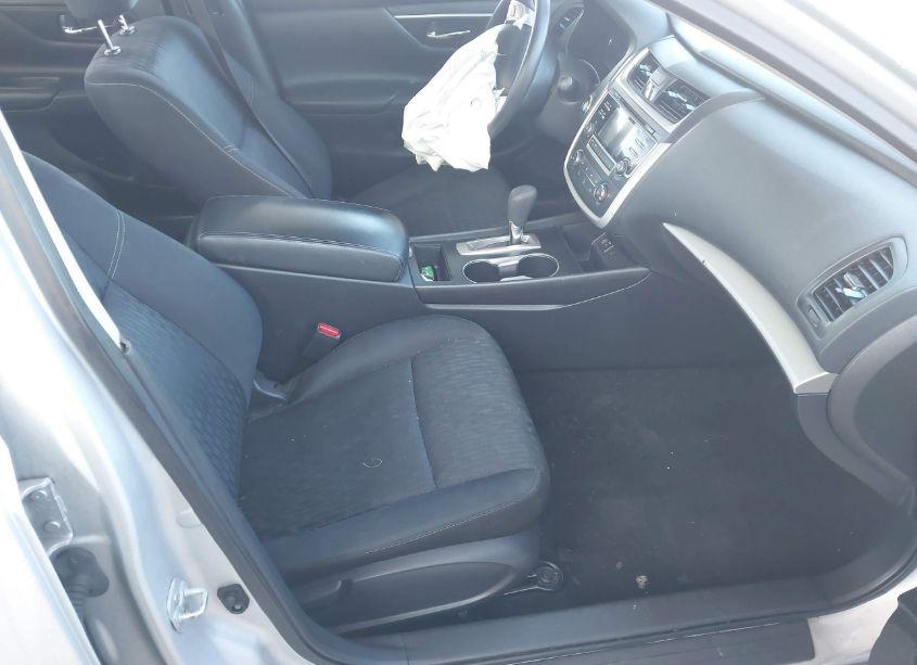Photo 5 of 2017 Nissan Altima 2.5 S (VIN 1N4AL3AP7HN350979)