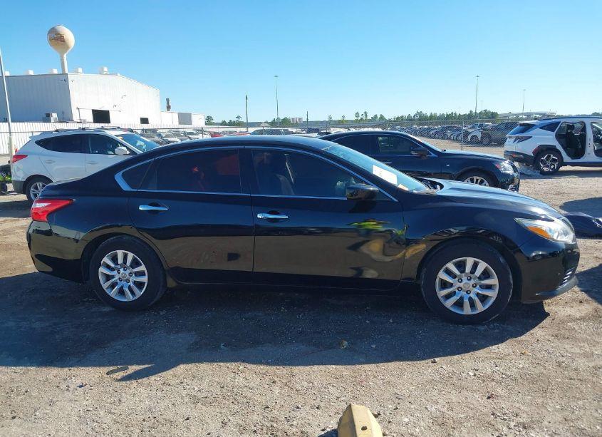 Photo 13 of 2017 Nissan Altima 2.5 S (VIN 1N4AL3AP7HN360525)