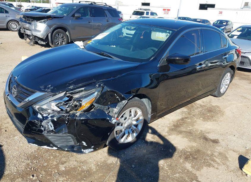 Photo 2 of 2017 Nissan Altima 2.5 S (VIN 1N4AL3AP7HN360525)