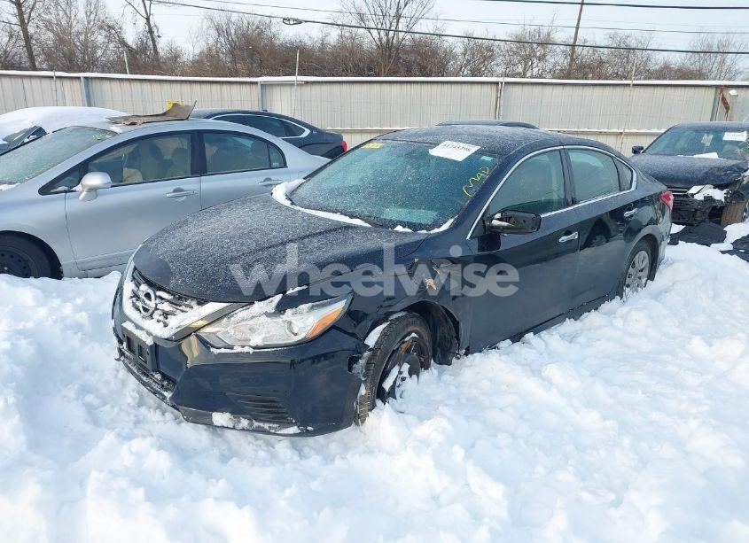 Photo 2 of 2017 Nissan Altima 2.5 S (VIN 1N4AL3AP7HN363649)