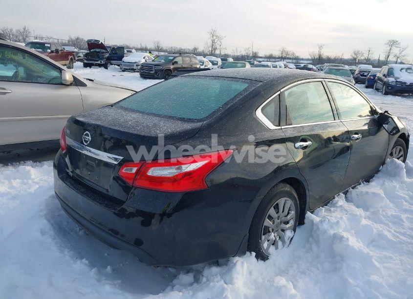 Photo 4 of 2017 Nissan Altima 2.5 S (VIN 1N4AL3AP7HN363649)