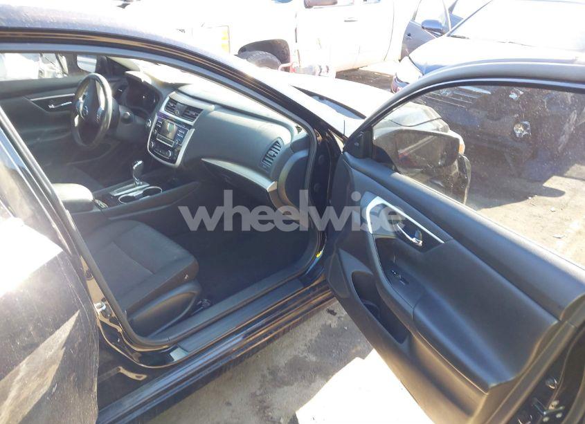 Photo 5 of 2018 Nissan Altima 2.5 SV (VIN 1N4AL3AP7JC108369)